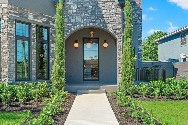 Photo - 807 W Park Ave