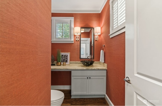 Photo - 1340 Bellevue Way SE