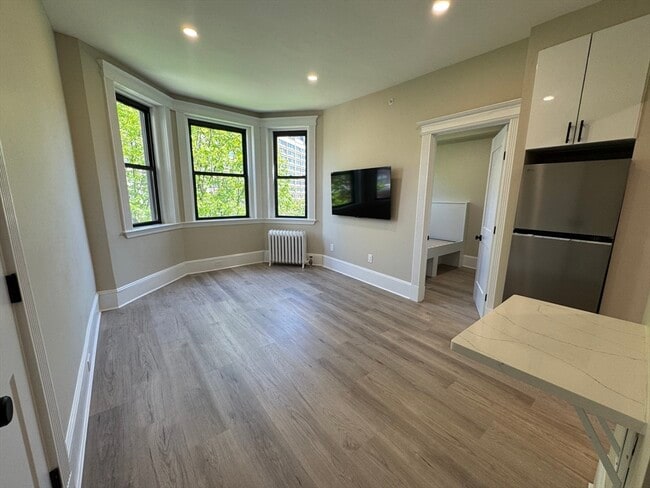 Photo - 14 Edgerly Rd Unit 48