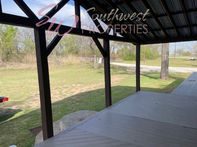 Photo - 3 Bedroom 2 Bathroom in the country!