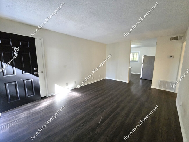 Photo - 3627 Forrest Park Rd SE Unidad Apt 16