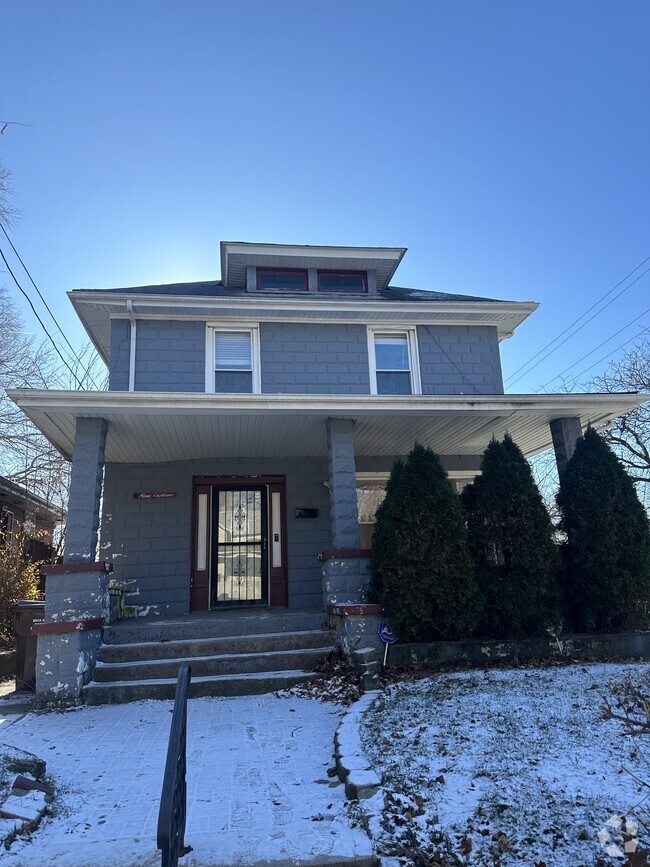 Building Photo - 918 Ashland Ave Rental