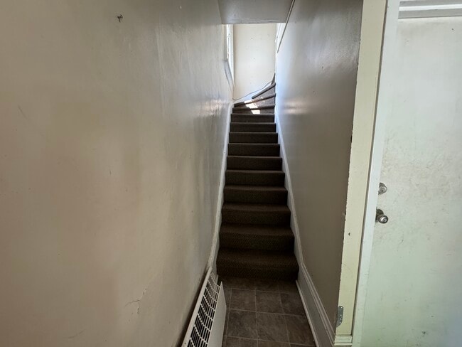 Photo - 2-4 Peel St Barrie Ontario L4M3K8 Unit 2