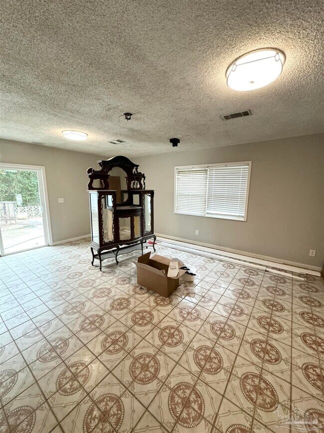 802 Blue Springs Dr House House Rental in Pensacola, FL