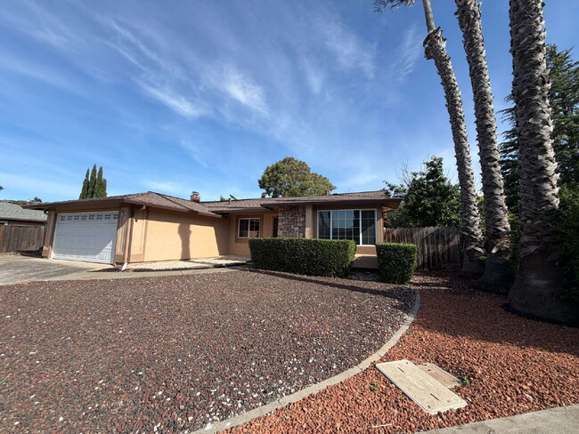 Photo - 1089 Honey Ct
