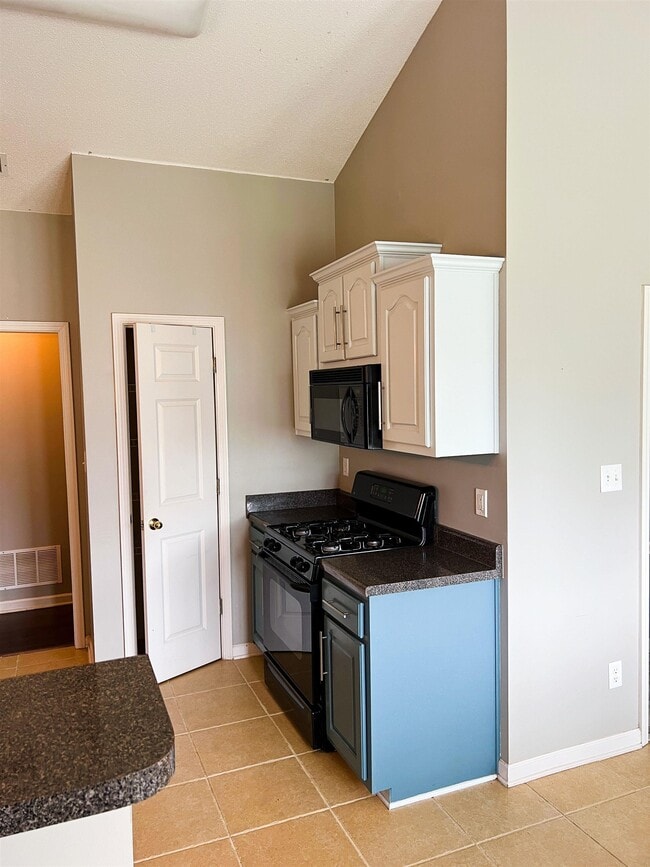 Photo - 9837 Oldham Dr