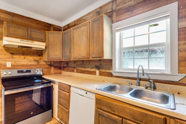 Photo - 917 W Crawford St