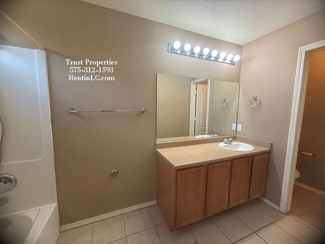 Photo - Spacious 3/3 close to NASA / WSMR