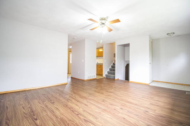 Photo - 437 S Haven Rd