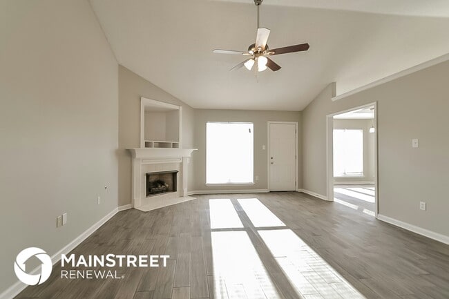 Photo - 9040 Triple Crown Loop W