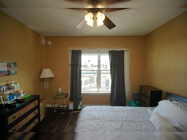 Photo - Harbour Island - Resort Style Living in a Gated Community Unit 0