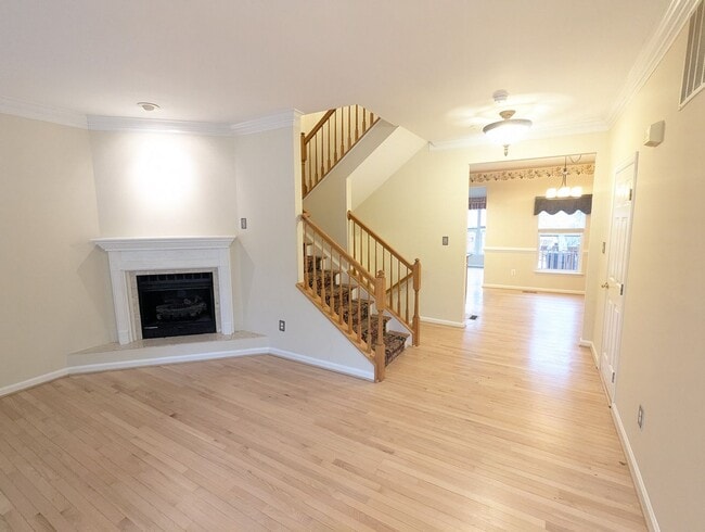 Photo - Townhouse in Spring Ridge community - OAKDALE school district - available before the holidays!