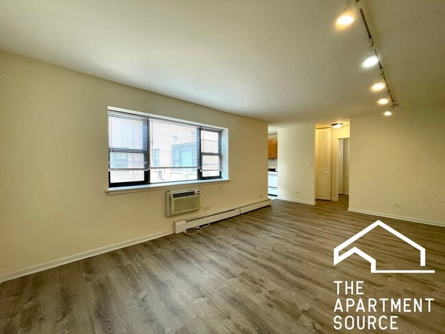 Photo - 6006 N Kenmore Ave Unit 103