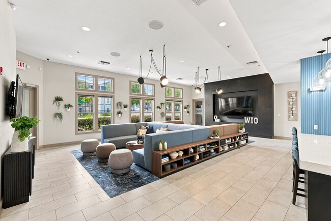 Photo - West 10