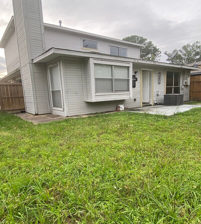 Photo - 7842 Winehill Ln