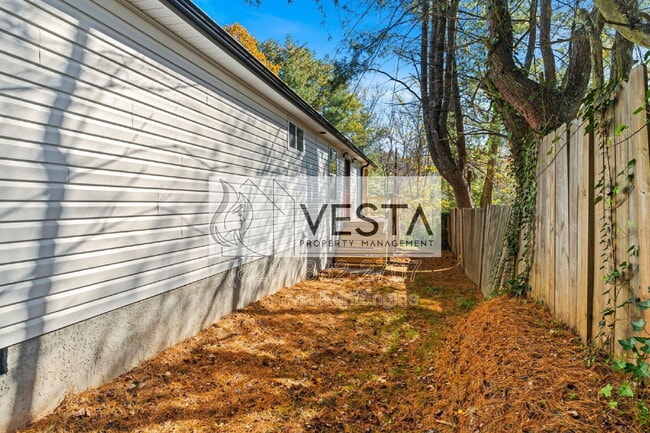 Photo - 44 Rosemary Rd