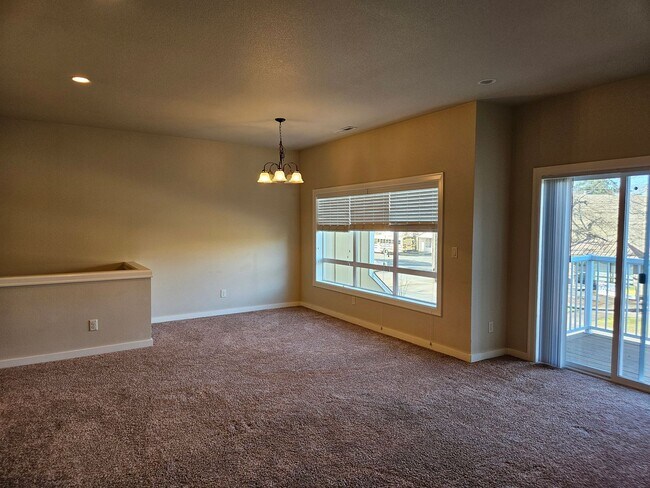 Photo - 3Bd/2Ba Two story townhouse - Available soon!