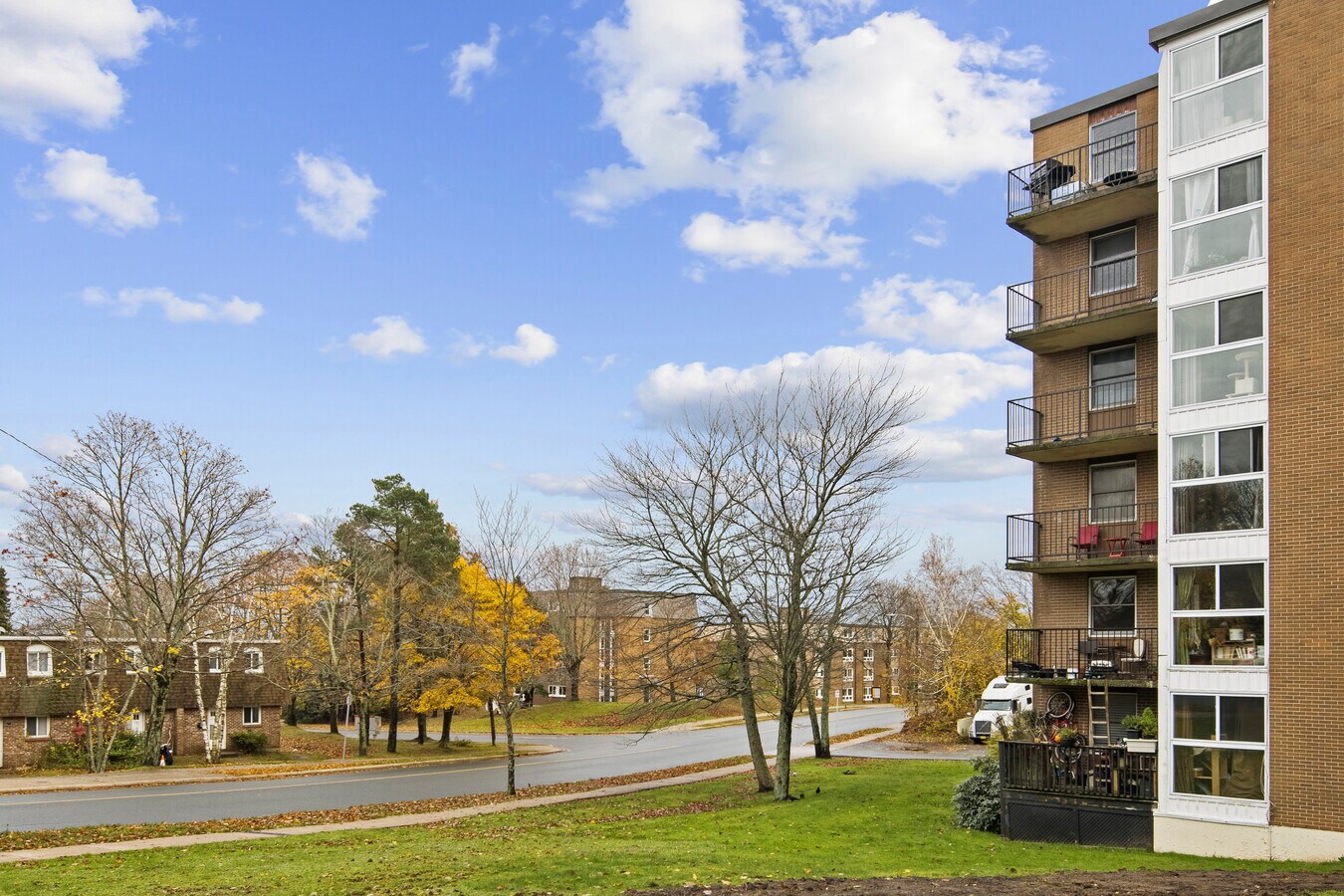 Photo - 200 Willett Street