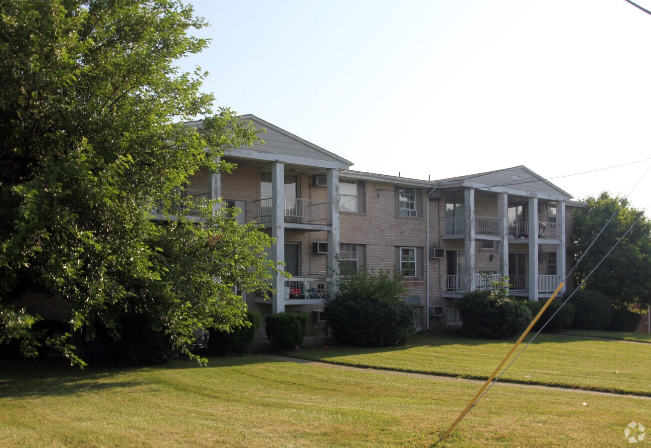 Photo - 9-15 Sunnyslope Dr