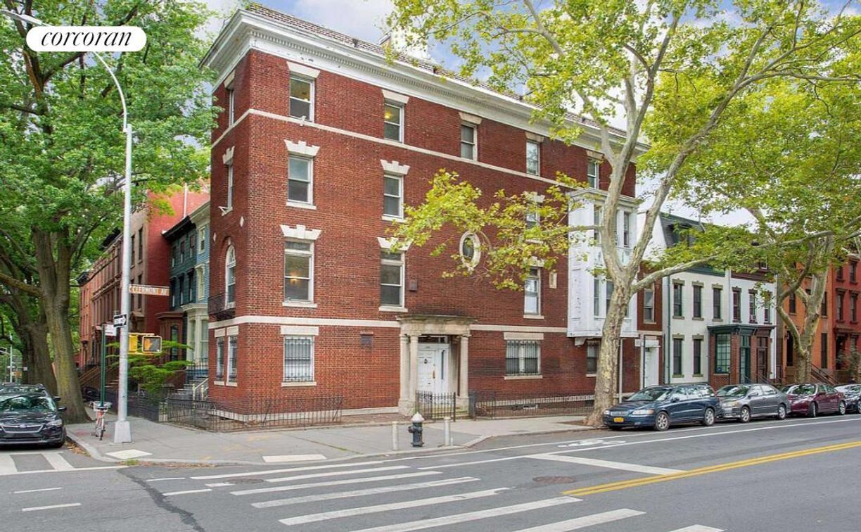 Photo - 338 A Clermont Ave House