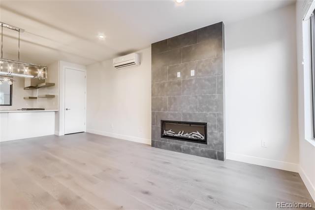 Photo - 1937 S Columbine St