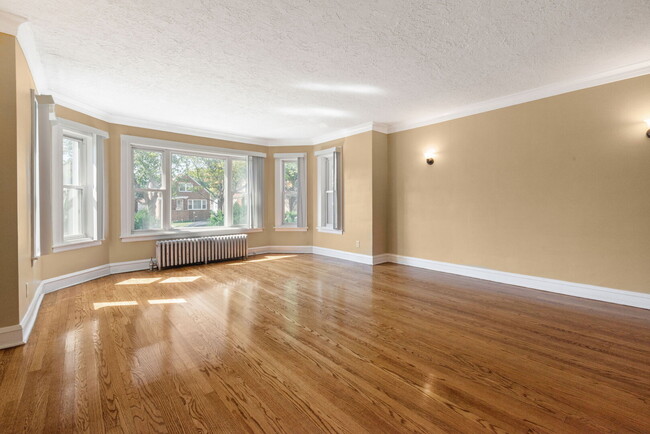 Photo - 8235 S Indiana Ave Unit 1