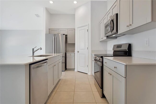 Photo - 668 Sand Pne Ln