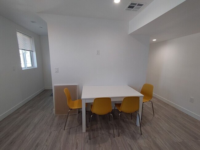 1575 1/2 W 37TH PL - 303