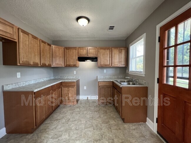 Photo - 997 Hudson St