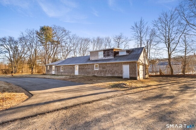 Photo - 85 Hicock Dr