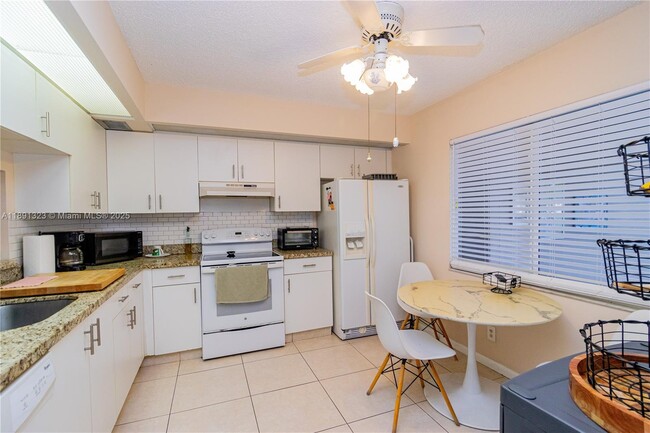 Photo - 13100 SW 11th Ct Unit 107C