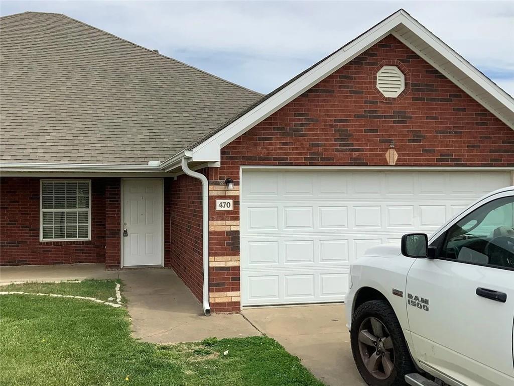 Photo - 470 Weston Loop