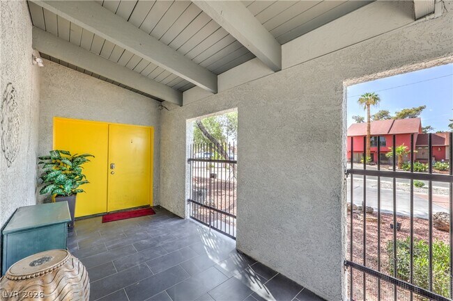 Photo - 1926 Papago Ln