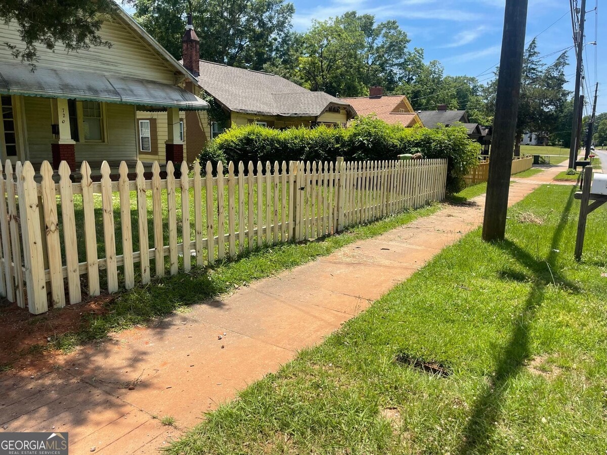 Photo - 720 Meriwether St Casa