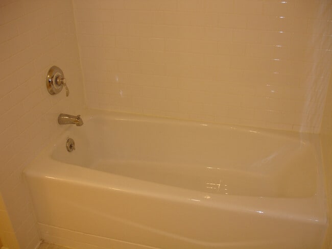 Photo - 10676 Dorr Rd Unidad B