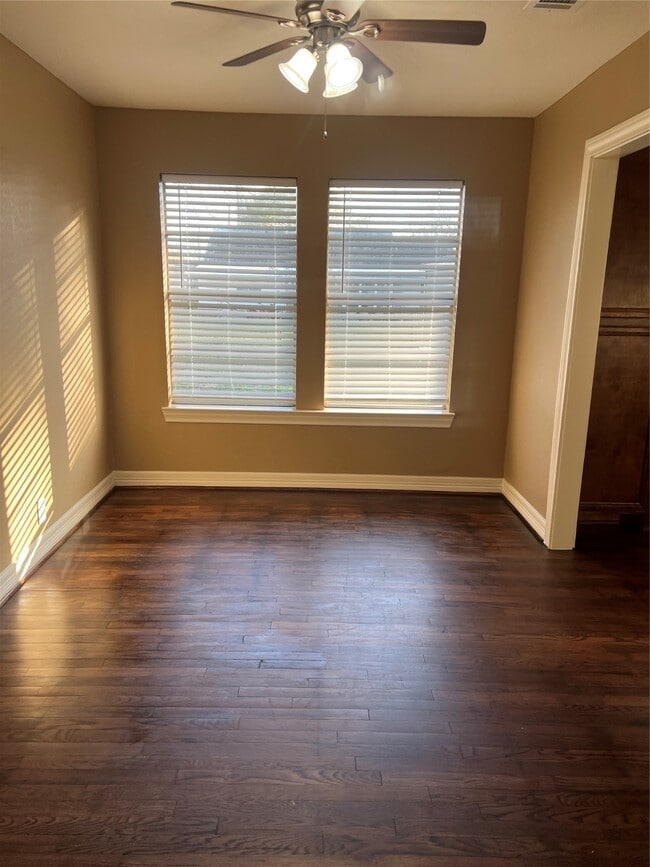 Photo - 230 Burress St