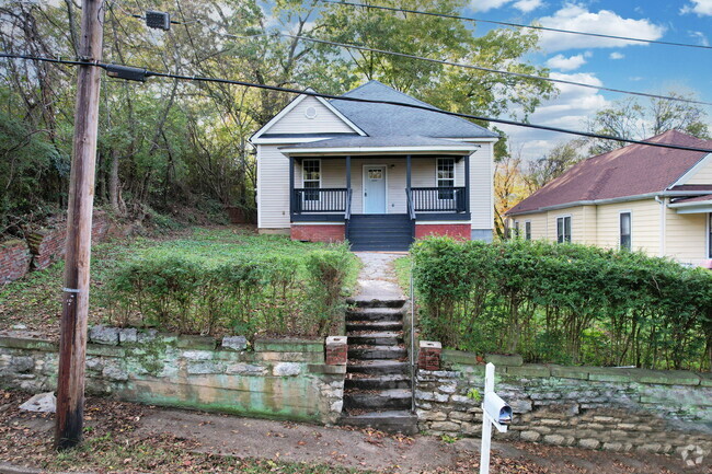 Building Photo - 4405 Grand Ave Rental