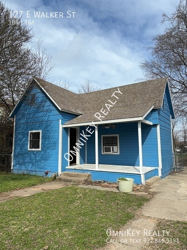 Building Photo - 127 E Walker St