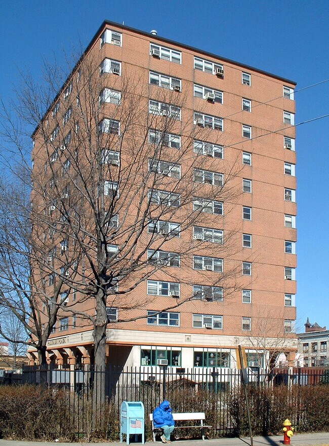 View from the southwest - Palisades Plaza