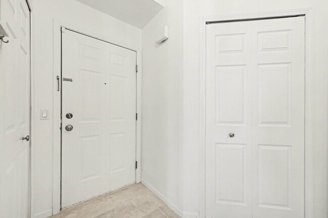 Photo - 2259 S Main St