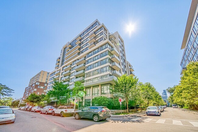 Photo - 200 Sackville St