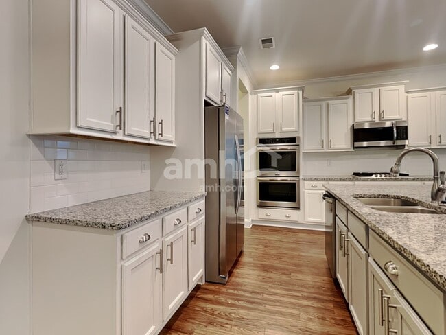 Photo - 111 Doral Blue Dr