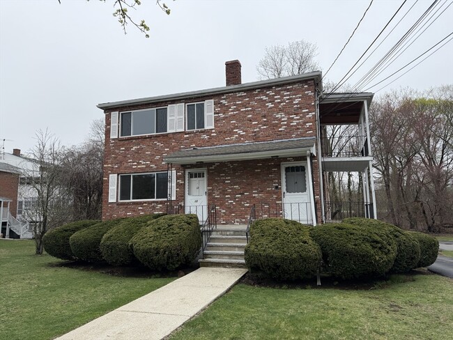 Building Photo - 14 Kippy Dr Unit 2ndFlr