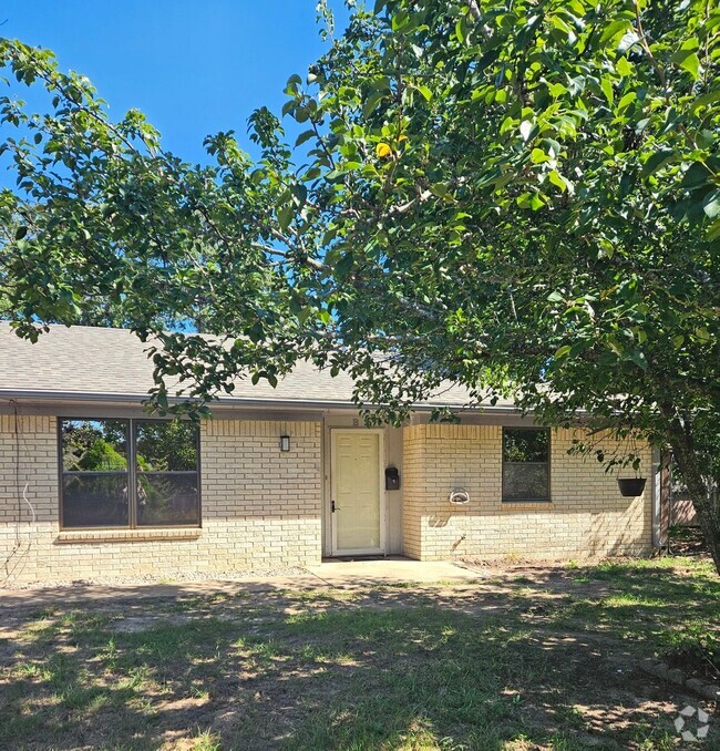 Building Photo - 3201 Libbie St Unit B Rental