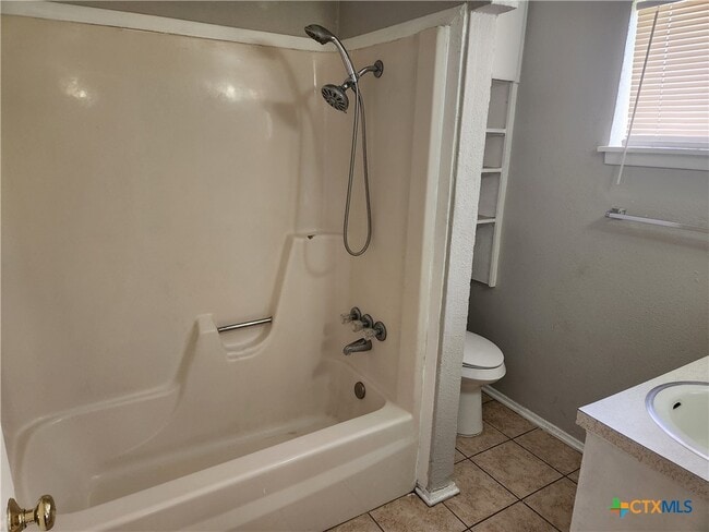 Photo - 1802 Avenue H A Ave