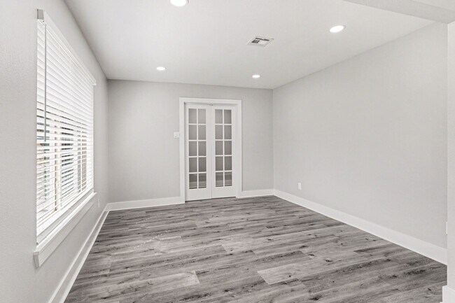 Photo - 10606 Hemwick Dr