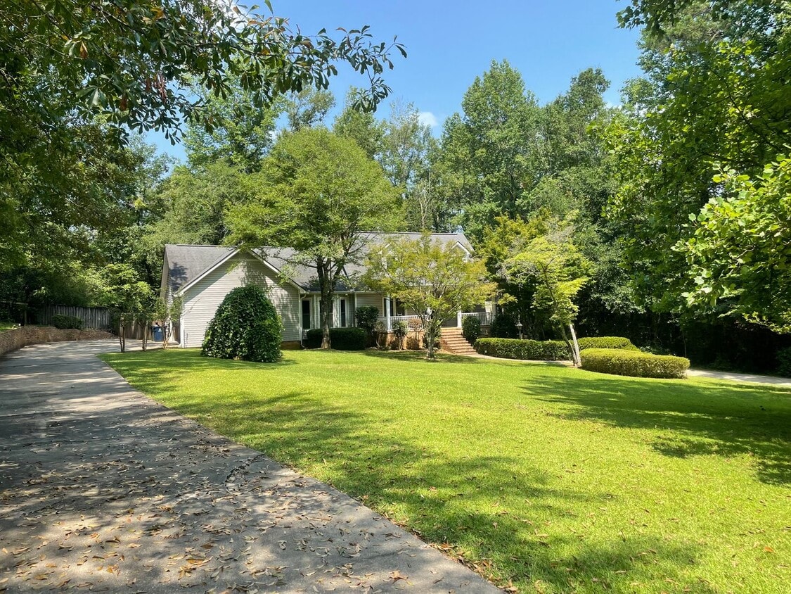 Photo - 1323 Owens Road