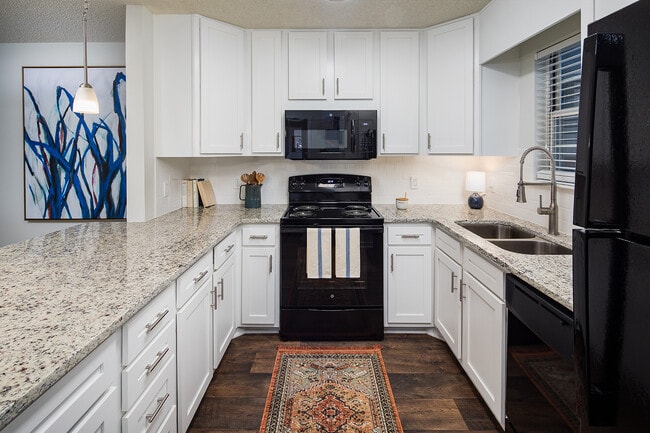 Photo - Inverness Cliffs