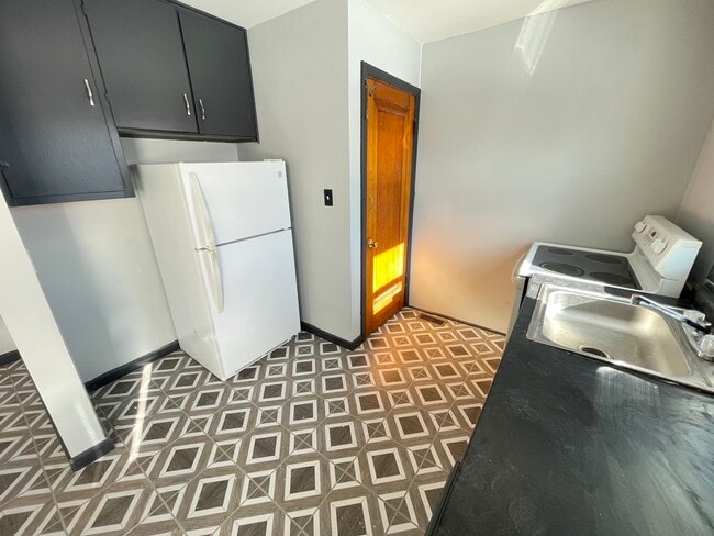 Photo - 2527 Georgetown Rd