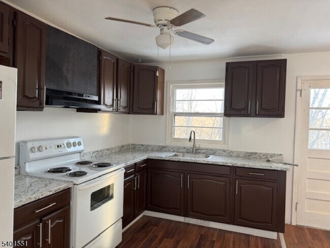 Photo - 59 Lakeview Dr